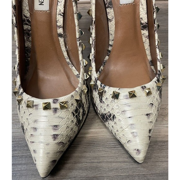 Steve Madden Proto Natural Snake and Gold‎ Studded Pumps Size 7.5 - Picture 7 of 10